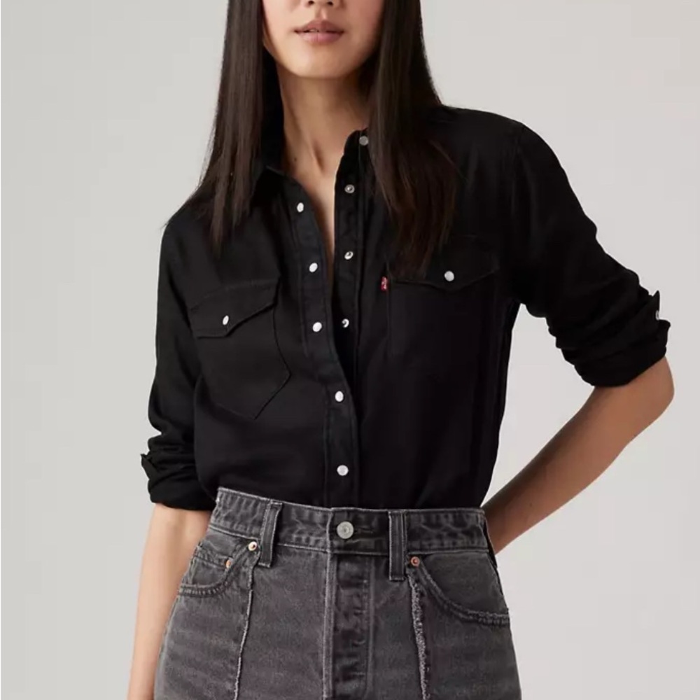 Levi's iconic western denim shirt in Black